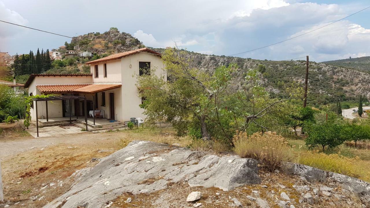 Ample Modern Country Home Nea Epidhavros Exteriör bild